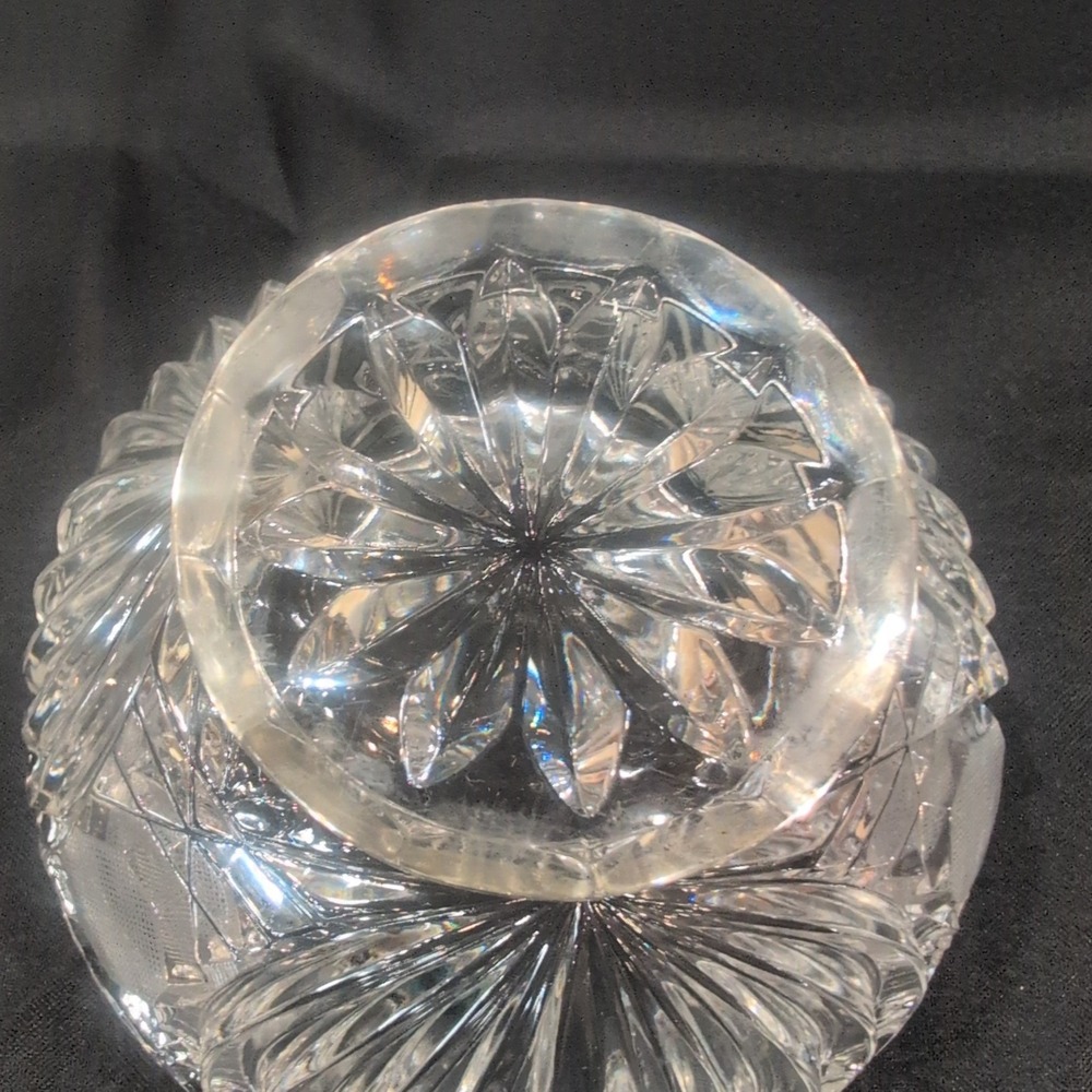 Vintage American Brilliant Style Cut Glass Lidded Candy Dish Pinwheel Starburst - Picture 6 of 8